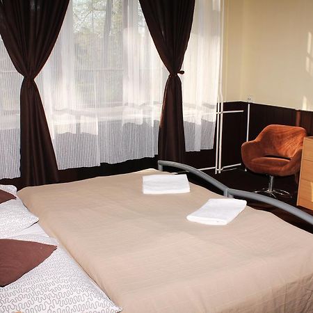 שיופוק Hotel Stella מראה חיצוני תמונה