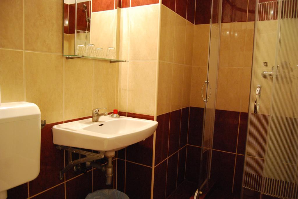 שיופוק Hotel Stella חדר תמונה